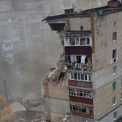 Зруйновані поверхи після вибуху у Хмельницькому