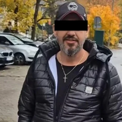 Затримання активіста, що рвав українські прапори