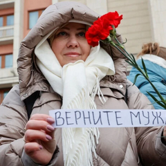 Портрет российского оппозиционера в тюрьме