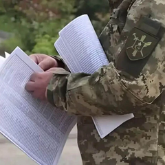 Персонал ТЦК в гражданской одежде