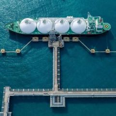 Китайский танкер импортирует российское СПГ