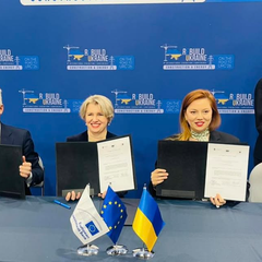 Деньги на развитие украинского образования и медицины