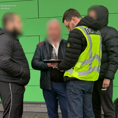 Заместителя главы поселкового совета задержали на взятке: более миллиона за землю