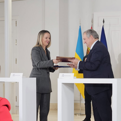 Україна та Іспанія підписали туристичний меморандум