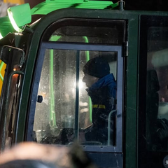 Рятувальники працюють на завалах в Тернополі