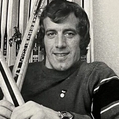 Норвежець Мюрмо на дерев'яних лижах