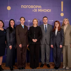 Верховная Рада открыла выставку о детях без родителей: истории утрат и мечтаний