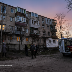 Жінка та дитина поранені, руйнування