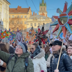 Головна ялинка на площі ринок