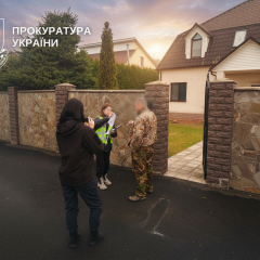 Киянин без документів будує кафе