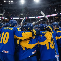 Молодіжна збірна України на чемпіонаті з хокею