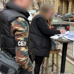 The notary is suspected of registering a building without documents