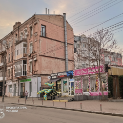 Поліція затримала рейдерів на Подолі