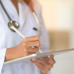 Молодые врачи получают спецвыплату от государства