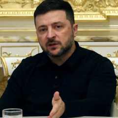 Зеленский обсуждает мирные переговоры