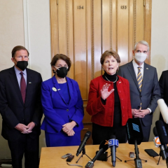 Делегация сенаторов США в Украине