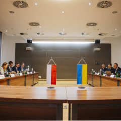 Україна та Польща, перевезення пасажирів та вантажів