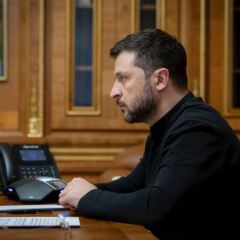 Зеленський та Макрон говорять про мир