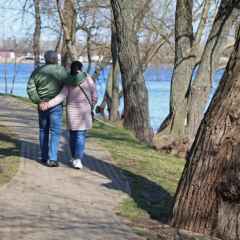 Синоптики прогнозують сонячну погоду +14