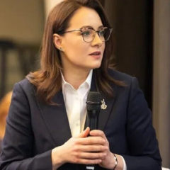 Свириденко роз'яснила умови виїзду чоловіків до 22 років