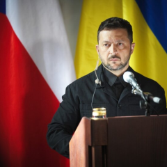 Президент Украины Владимир Зеленский с лидерами Чехии