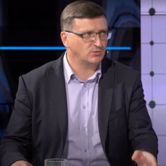 Заборона брати гроші з українців