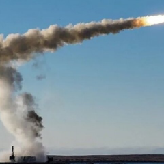 Морський дрон атакує український корабель