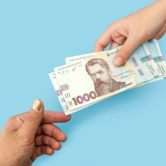 Дільниця фабрики з робочими