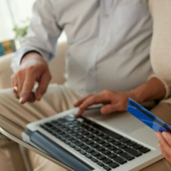 Пенсіонери без пенсійних виплат