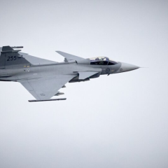 Самолет Saab Gripen на заводе в Украине