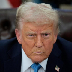 Трамп созвал экстренное совещание Иран