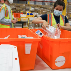 Direct Relief допомагає Україні ліками та протезами