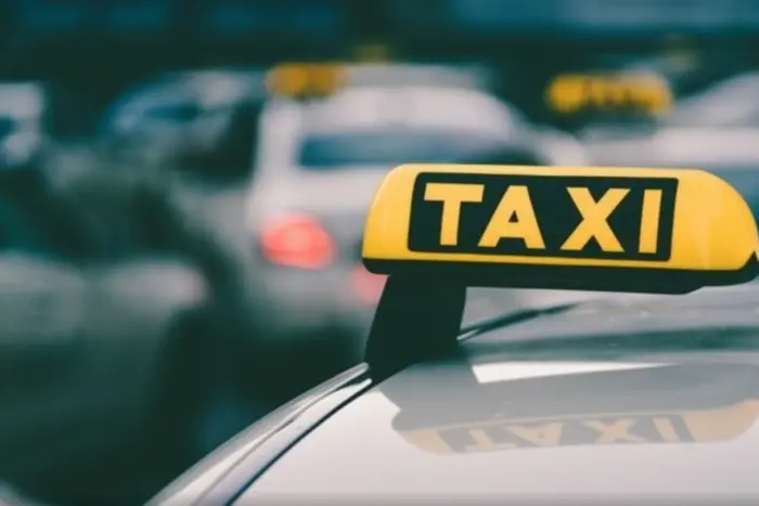 такси, штраф, русский язык, языковой омбудсмен