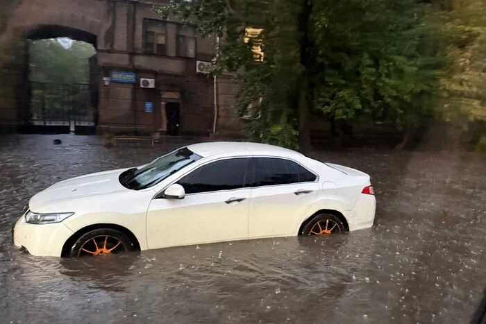 Аномальні опади у Одесі