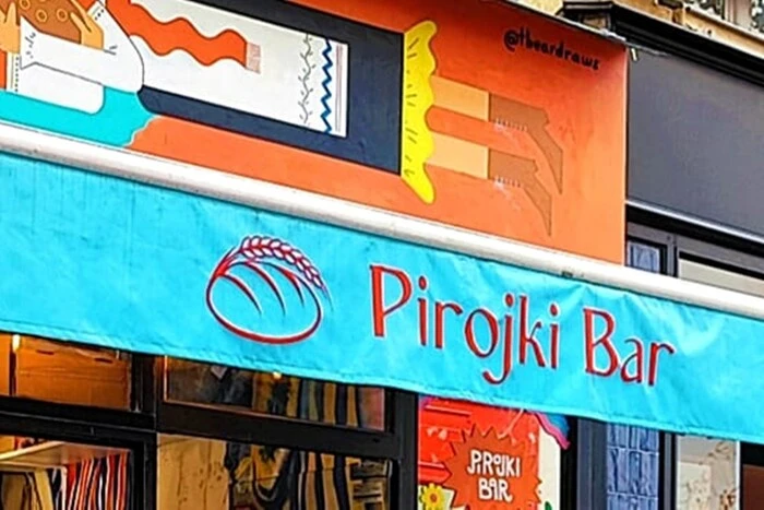 Російська пропаганда обробляє французів пиріжками