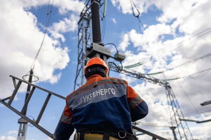 Енергетики на Чернігівщині зупинені РФ