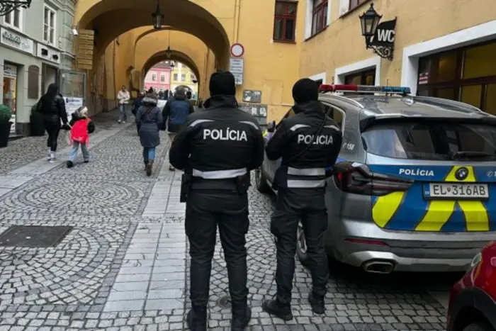 Украинец с полицейским