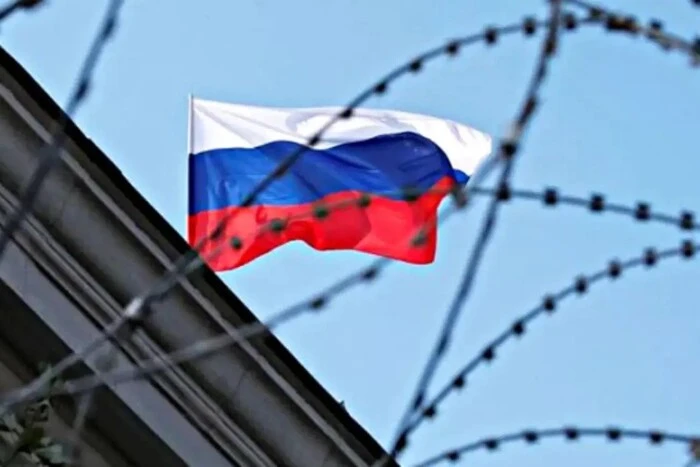 Схема запретительных мер Труханову и новые санкции против РФ