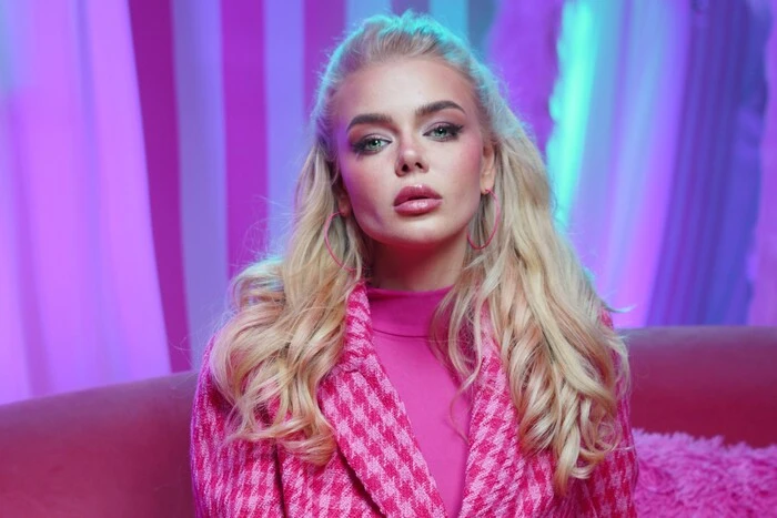 Alina Grosu talks about upcoming childbirth