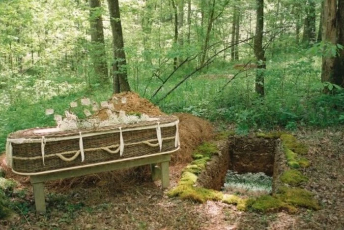 Тренд на зеленые похороны в США