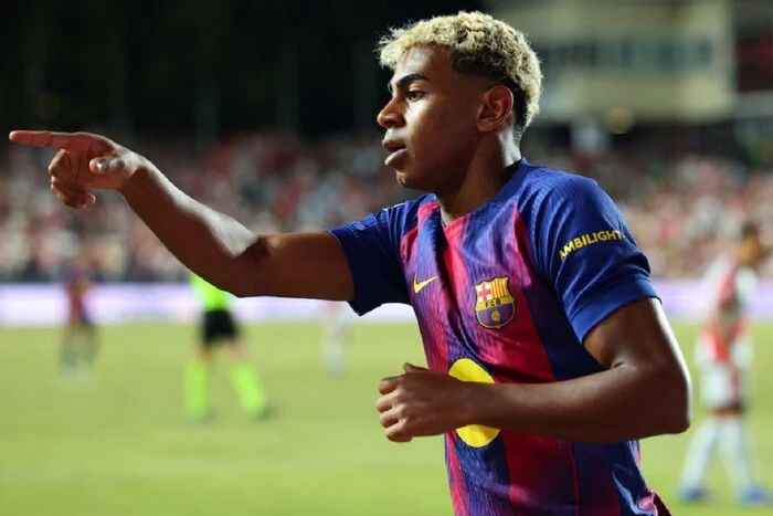 Игрок отказался ставить автографы на футболках