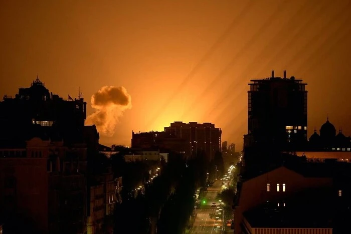 Ракети знищили мирний населений район