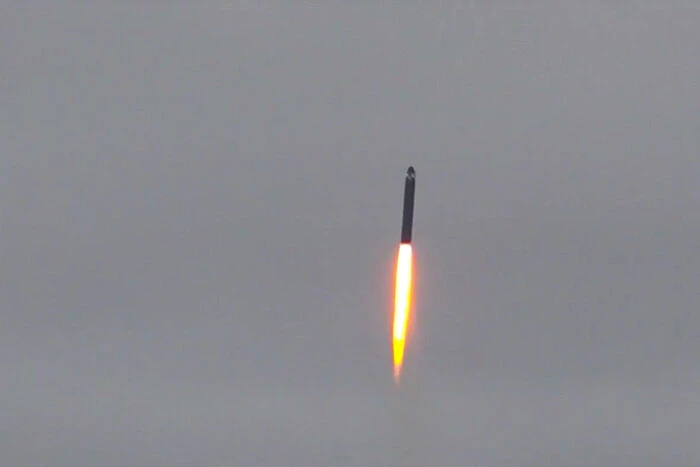 Поблизу Сум наслідки ракетного удару