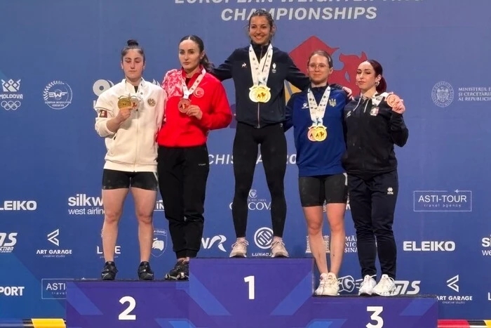 Ивженко - чемпионка Европы по тяжёлой атлетике