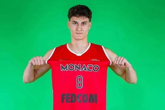 Кличко набрал 13 очков в игре молодежного чемпионата Франции по баскетболу