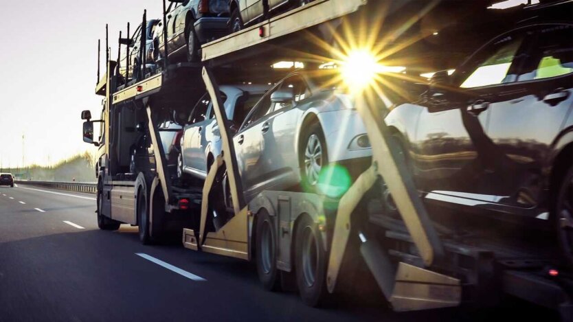 Автомобілі з пробігом у попиті