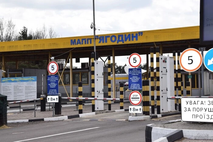 Польські перевізники зупинили протест на кордоні