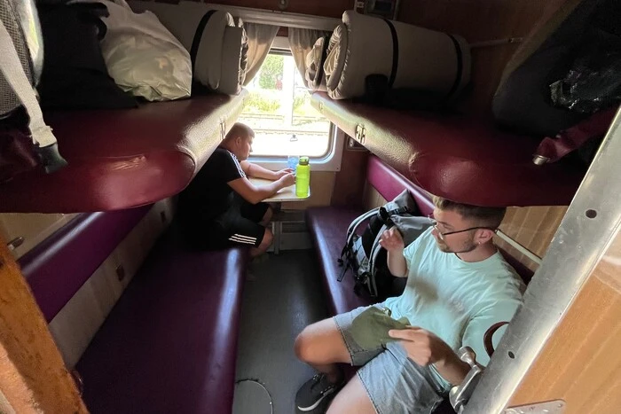 Пасажир скаржиться на умови у вагоні першого класу