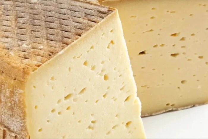 Сир з найдорожчим кілограмом: унікальна рецептура