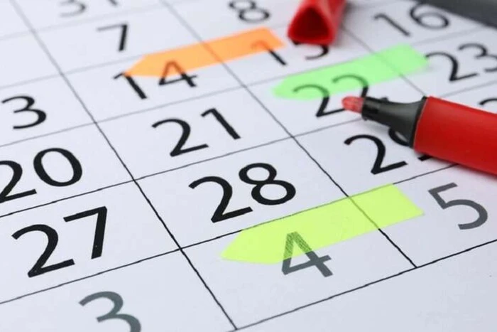 Графика с названием самого худшего дня недели